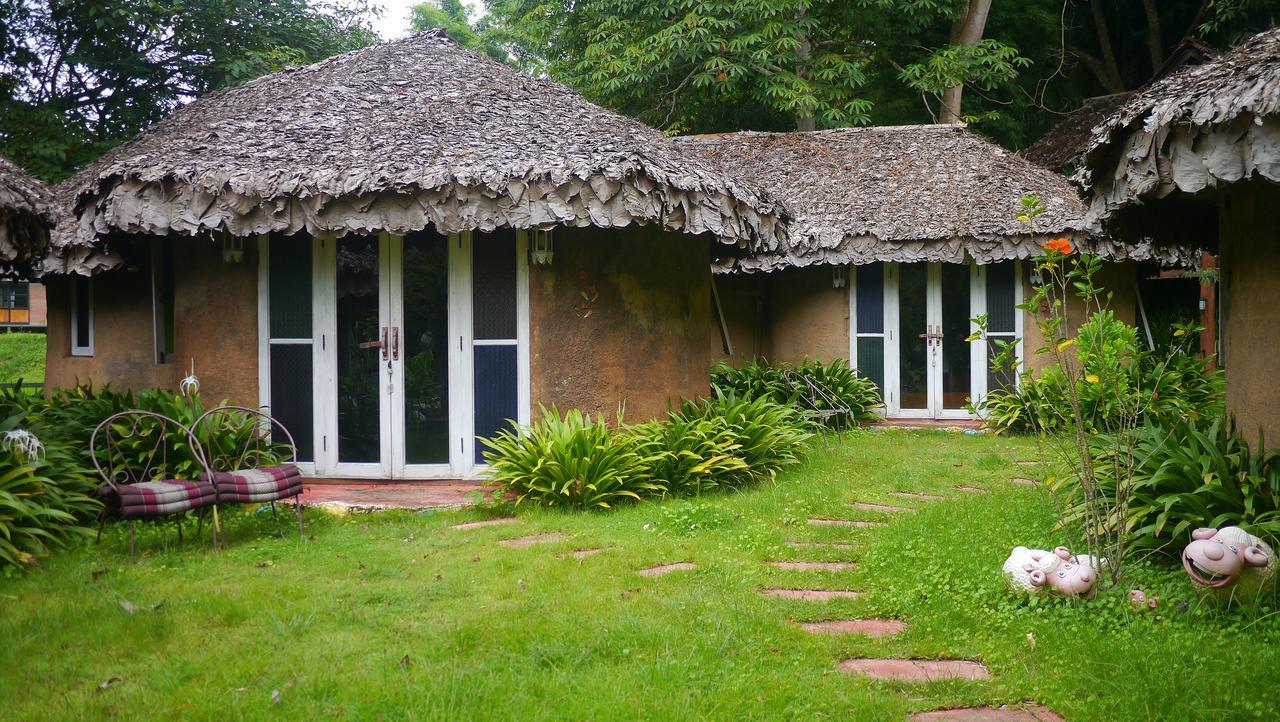 Pho Rak Nah Pai Hotel Buitenkant foto